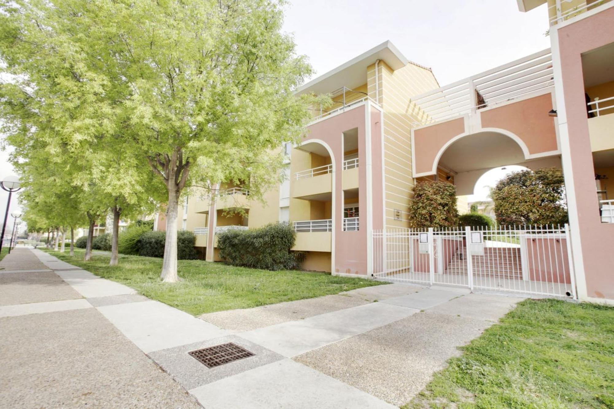 Duplex Alberti - Welkeys ラット エクステリア 写真